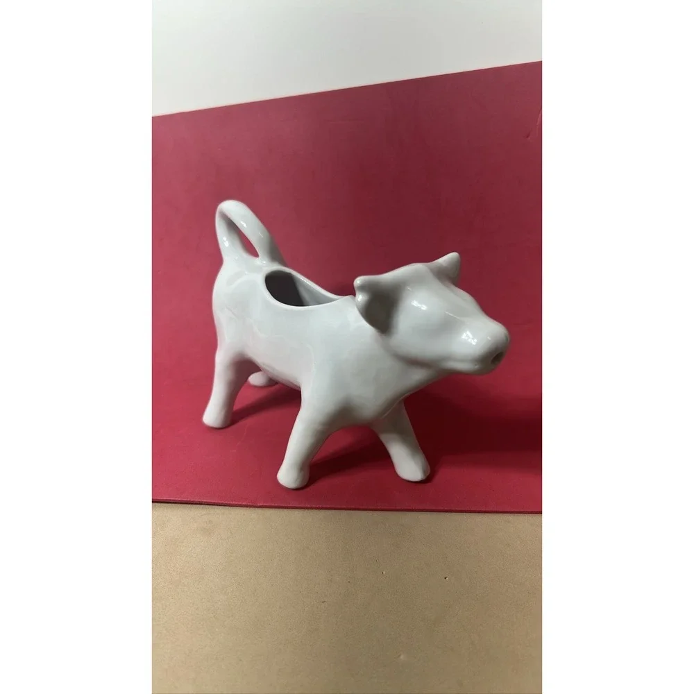 City Chef White Porcelain Cow Creamer Farmhouse Kitchen - Picture 1 of 3